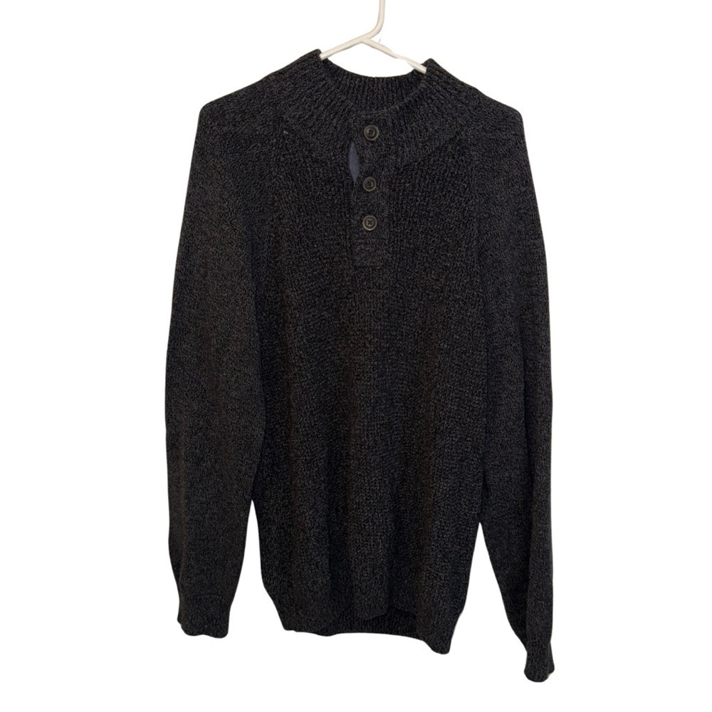 Weatherproof Black Crewneck Sweater with Classic Knit